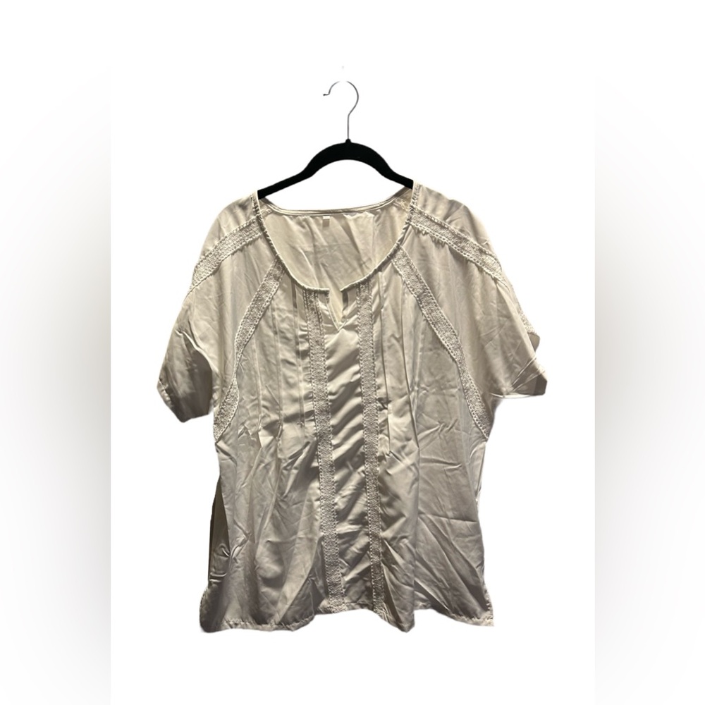 Elegant White Lace Trim Women's Top